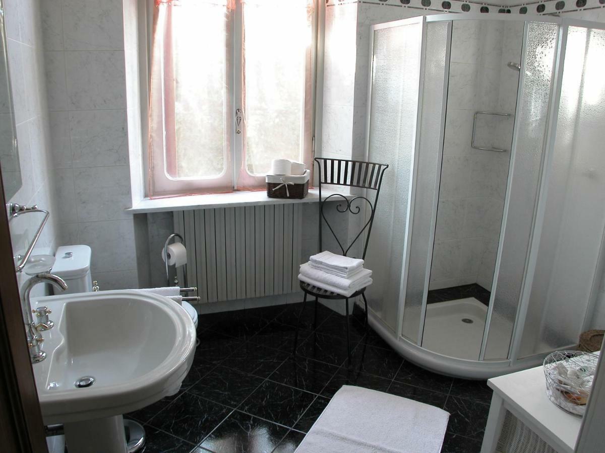 Villa Farinelli Cadegliano Viconago ภายนอก รูปภาพ
